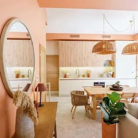Apartment - Amazing Flat To 10 Min To Sea - Garden Nice